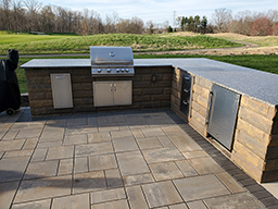 outdoor kitchens & bars example