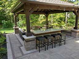 outdoor kitchens & bars example