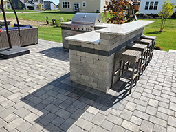 outdoor kitchens & bars example